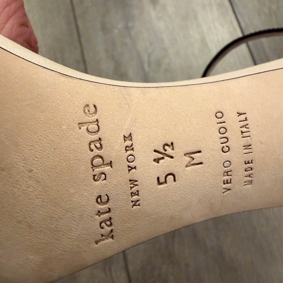 Kate Spade Black and Beige Heels with Accent - Picture 4 of 5